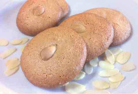 Greek Almond Cookies (Ergolavi)-5